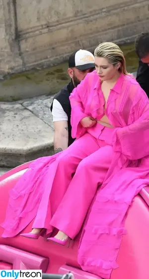 Florence Pugh / florencepugh nude photo #0493
