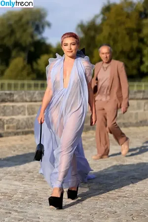 Florence Pugh / florencepugh nude photo #0611
