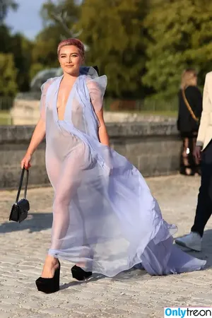 Florence Pugh / florencepugh nude photo #0614