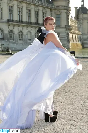 Florence Pugh / florencepugh nude photo #0638