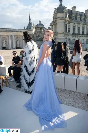 Florence Pugh / florencepugh nude photo #0646