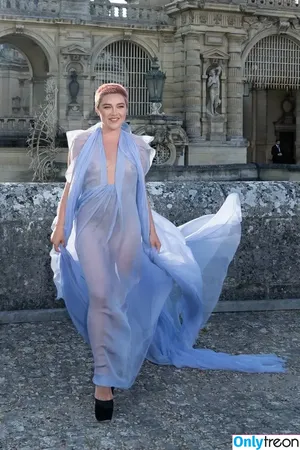 Florence Pugh / florencepugh nude photo #0652