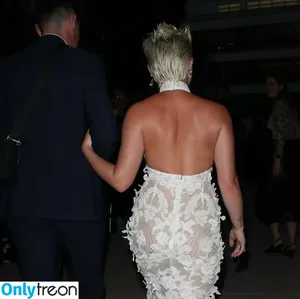 Florence Pugh / florencepugh nude photo #0807
