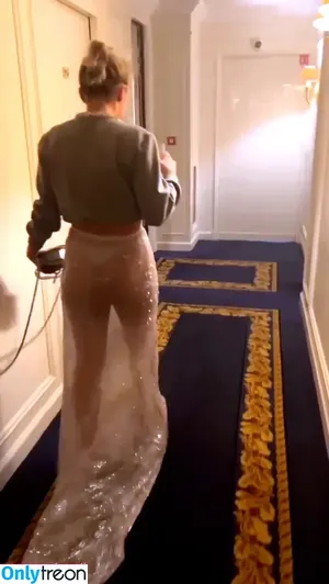 Florence Pugh / florencepugh nude photo #0957