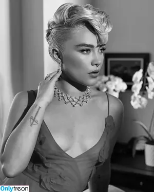 Florence Pugh / florencepugh nude photo #0973