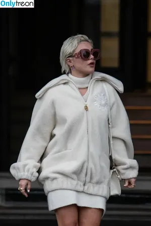 Florence Pugh / florencepugh nude photo #0997