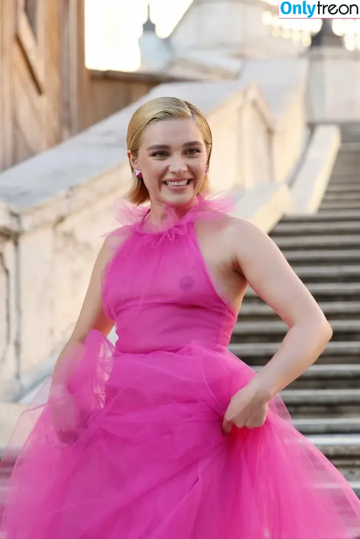 Florence Pugh nude photo #0064 (florencepugh)