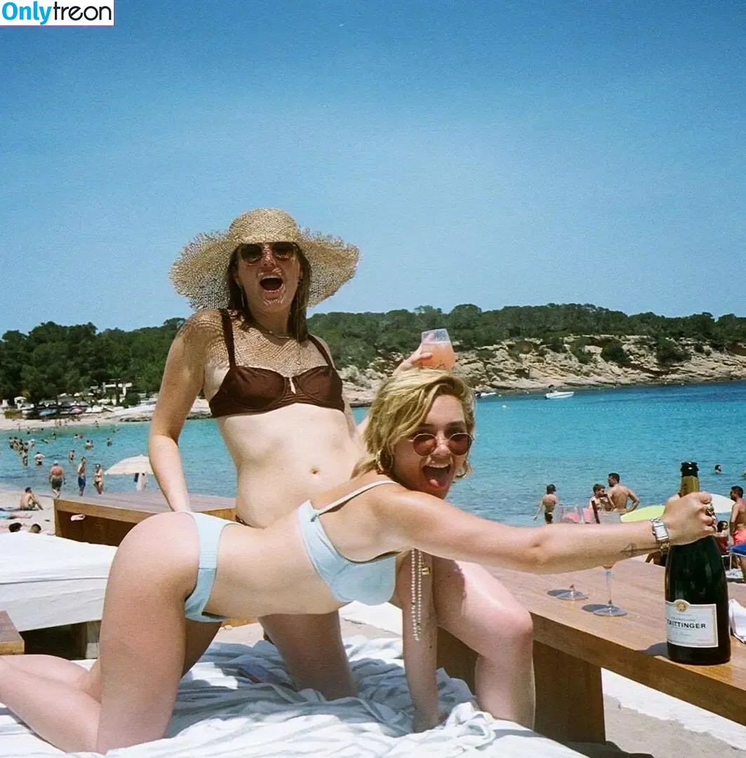 Florence Pugh nude photo #0100 (florencepugh)