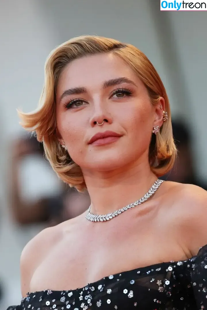 Florence Pugh nude photo #0205 (florencepugh)