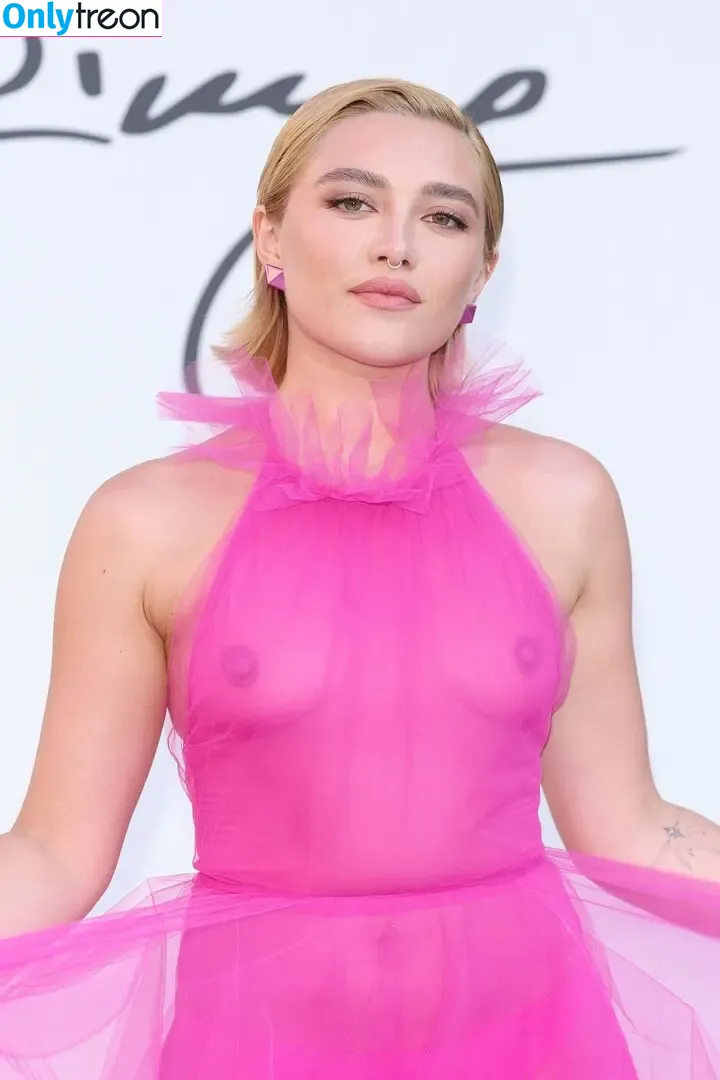 Florence Pugh nude photo #0237 (florencepugh)