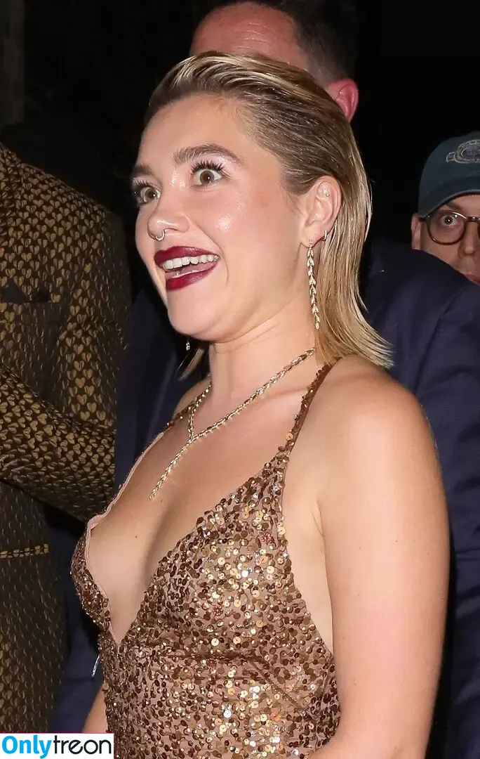Florence Pugh nude photo #0321 (florencepugh)