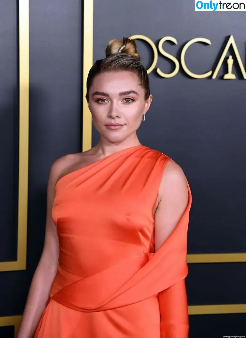 Florence Pugh nude photo #0405 (florencepugh)