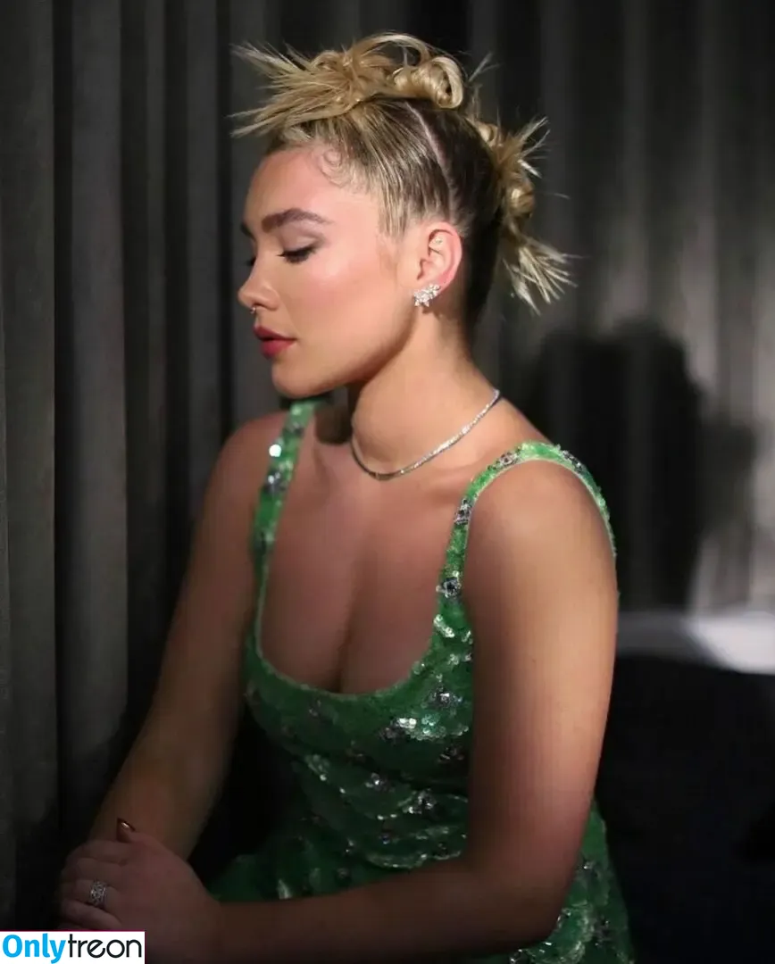 Florence Pugh nude photo #0411 (florencepugh)