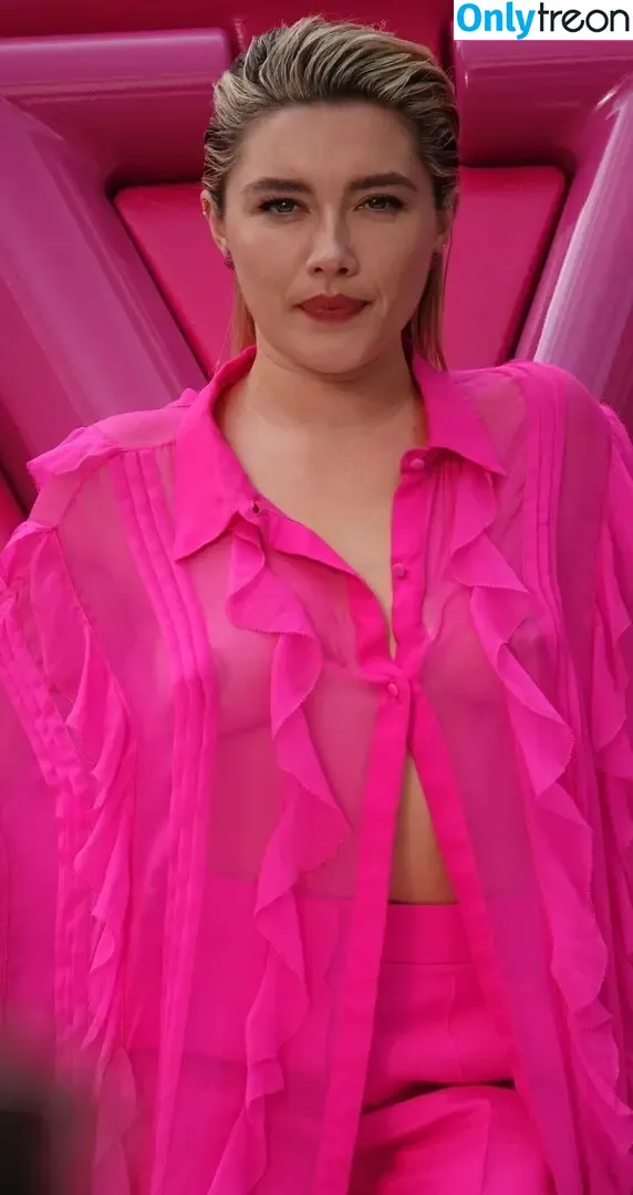 Florence Pugh nude photo #0490 (florencepugh)