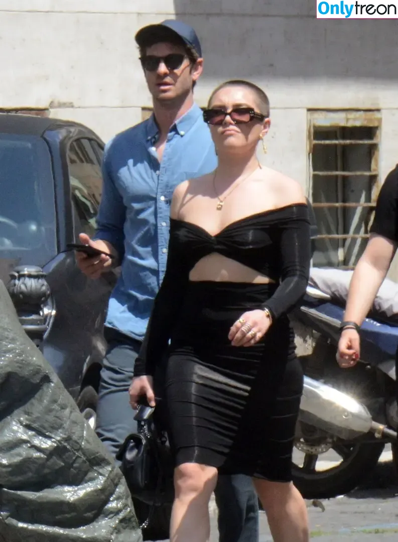 Florence Pugh nude photo #0579 (florencepugh)
