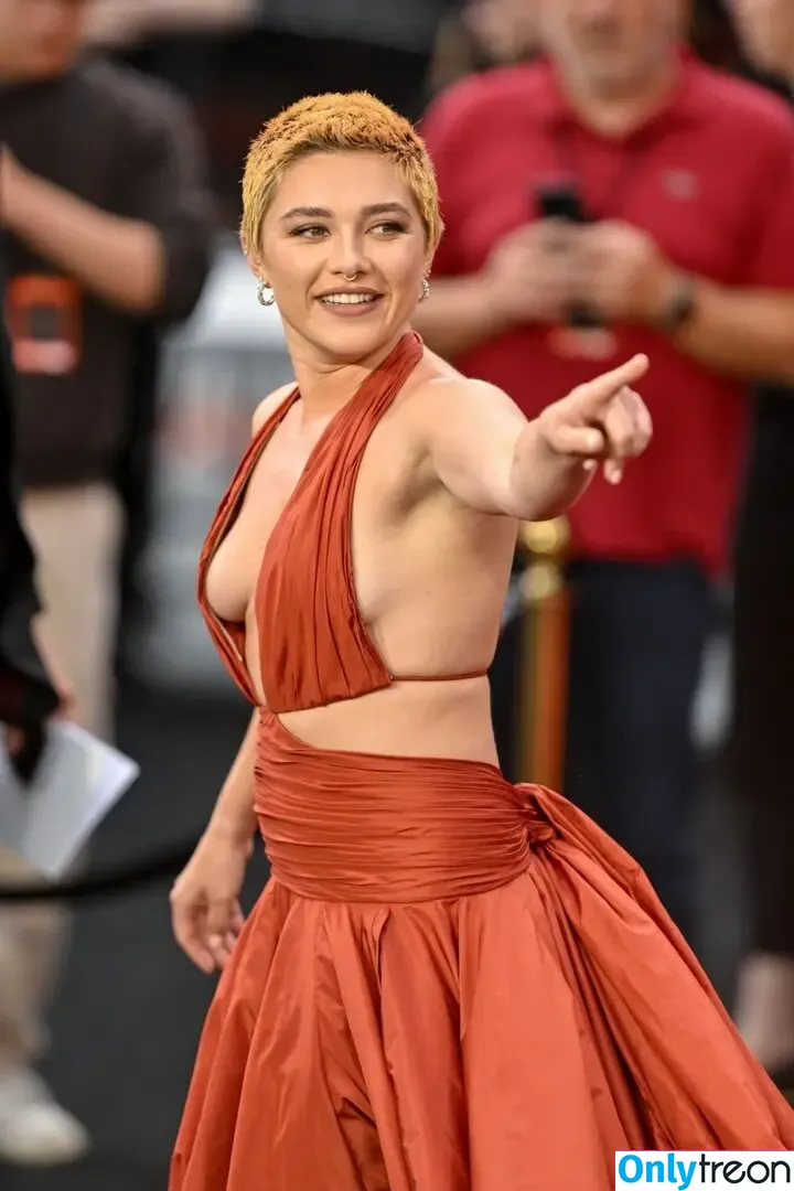 Florence Pugh nude photo #0732 (florencepugh)