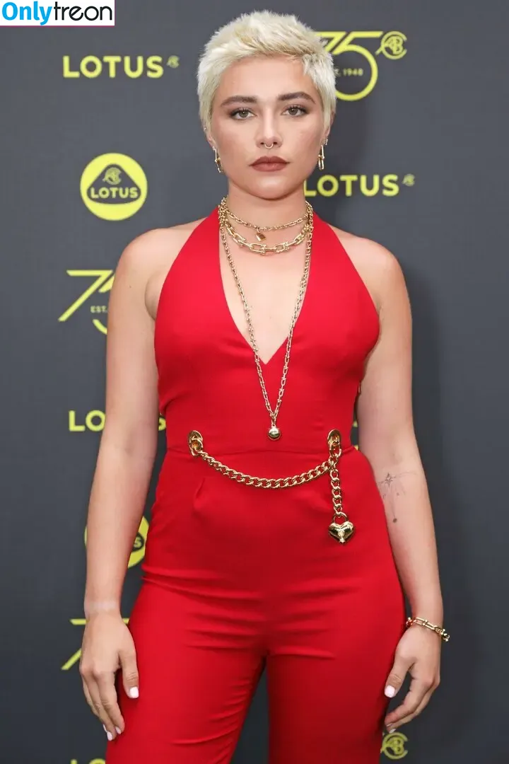 Florence Pugh nude photo #0775 (florencepugh)