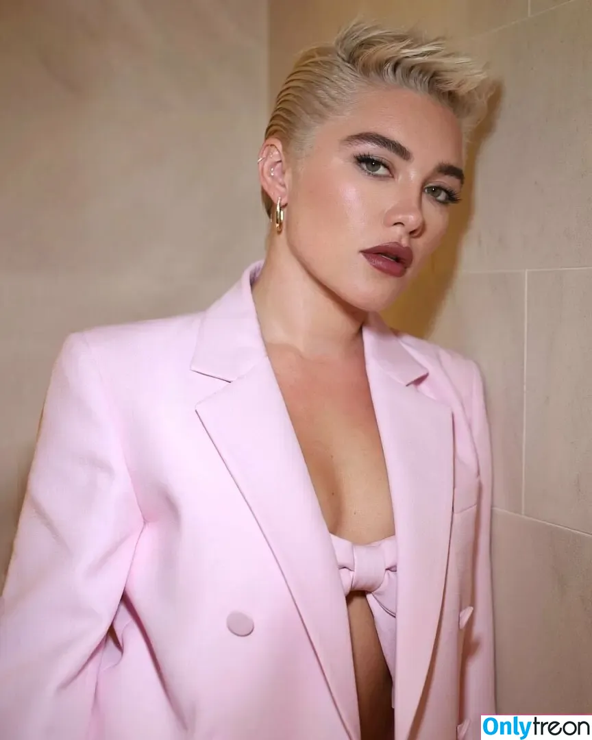 Florence Pugh nude photo #0831 (florencepugh)