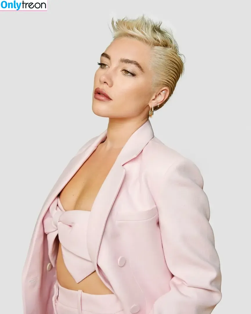 Florence Pugh nude photo #0846 (florencepugh)