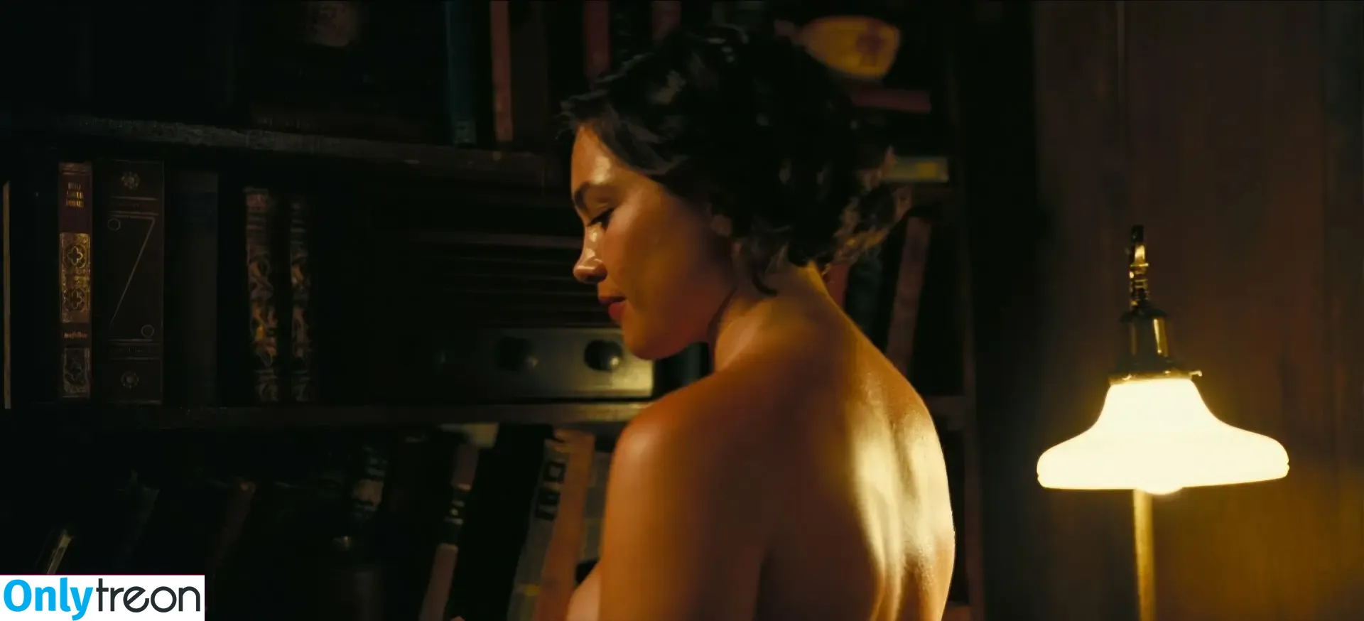 Florence Pugh nude photo #0905 (florencepugh)