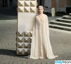 Florence Pugh / florencepugh nude photo #1026