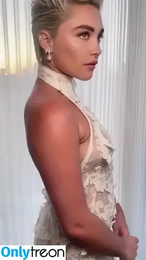Florence Pugh / florencepugh nude photo #1057