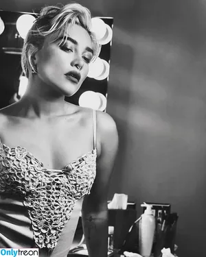 Florence Pugh / florencepugh nude photo #1063