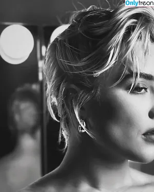 Florence Pugh / florencepugh nude photo #1065