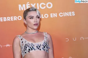 Florence Pugh / florencepugh nude photo #1084