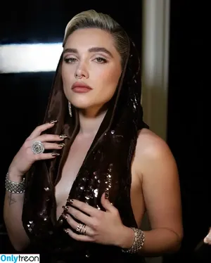 Florence Pugh / florencepugh nude photo #1101