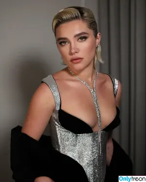 Florence Pugh / florencepugh nude photo #1111