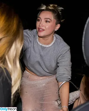 Florence Pugh / florencepugh nude photo #1171