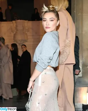 Florence Pugh / florencepugh nude photo #1176