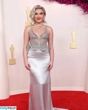 Florence Pugh / florencepugh nude photo #1182