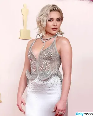 Florence Pugh / florencepugh nude photo #1190