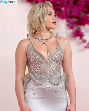 Florence Pugh / florencepugh nude photo #1191