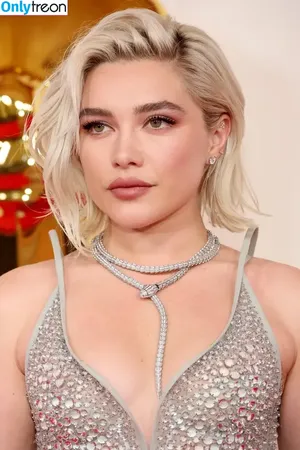 Florence Pugh / florencepugh nude photo #1192