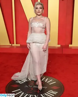 Florence Pugh / florencepugh nude photo #1198