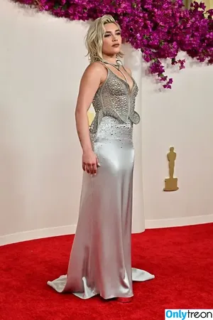 Florence Pugh / florencepugh nude photo #1220