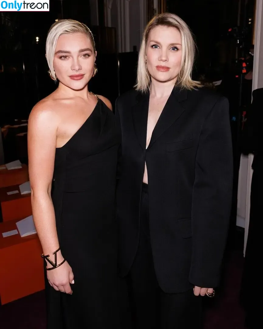Florence Pugh nude photo #1008 (florencepugh)