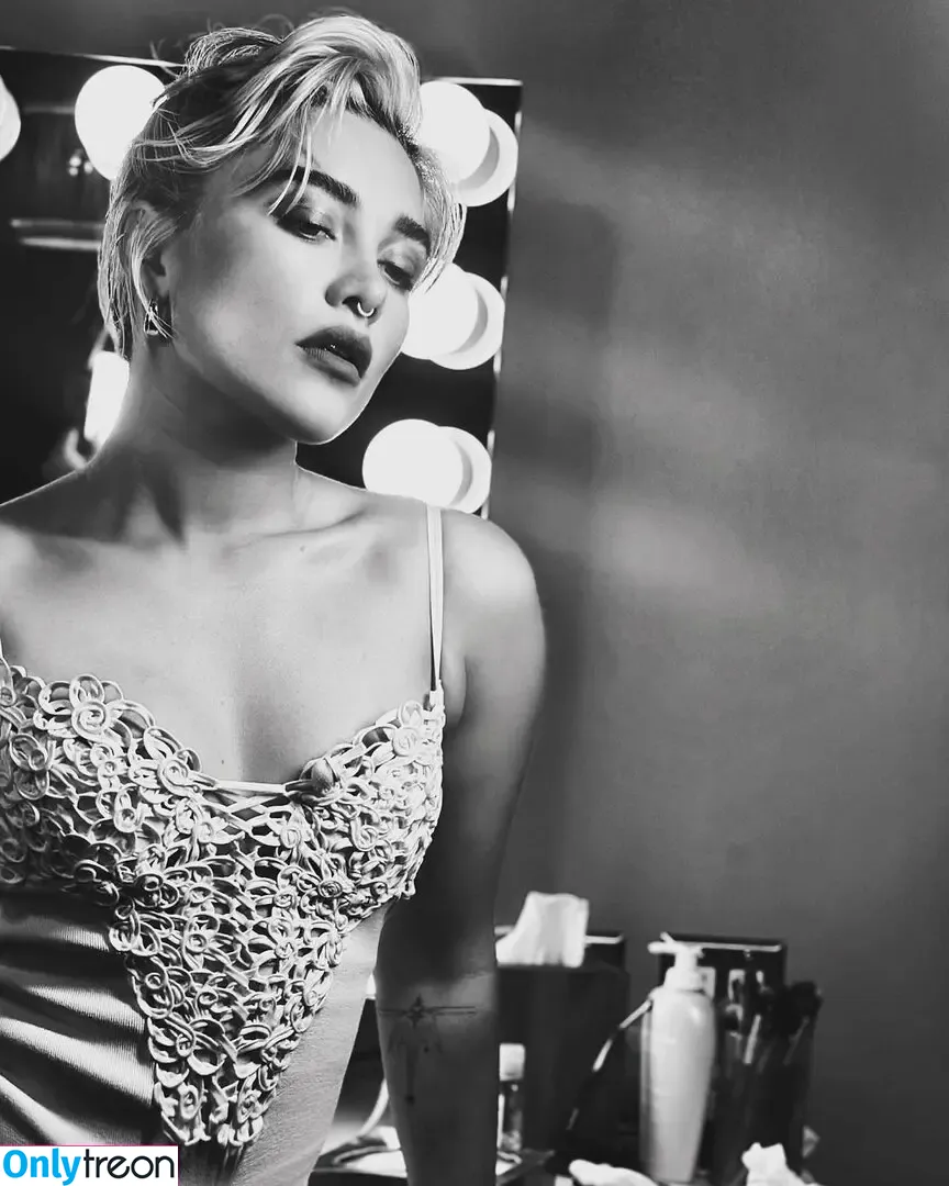 Florence Pugh nude photo #1063 (florencepugh)