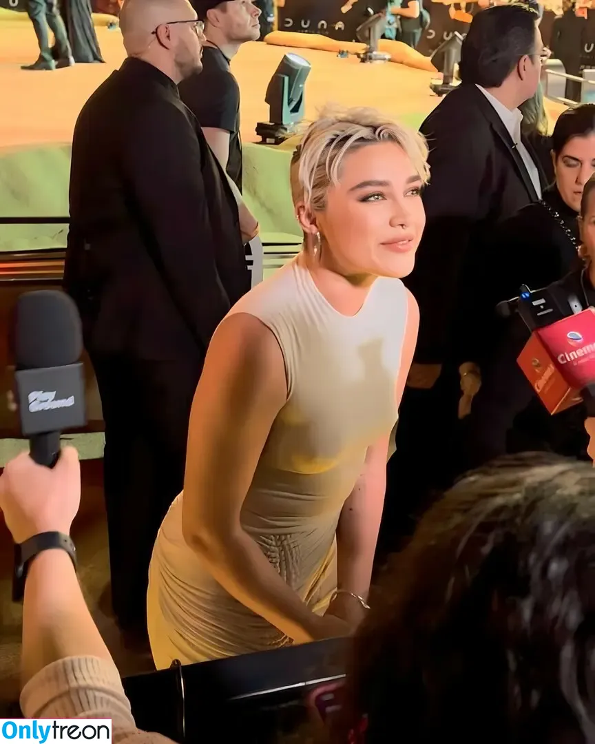 Florence Pugh nude photo #1070 (florencepugh)