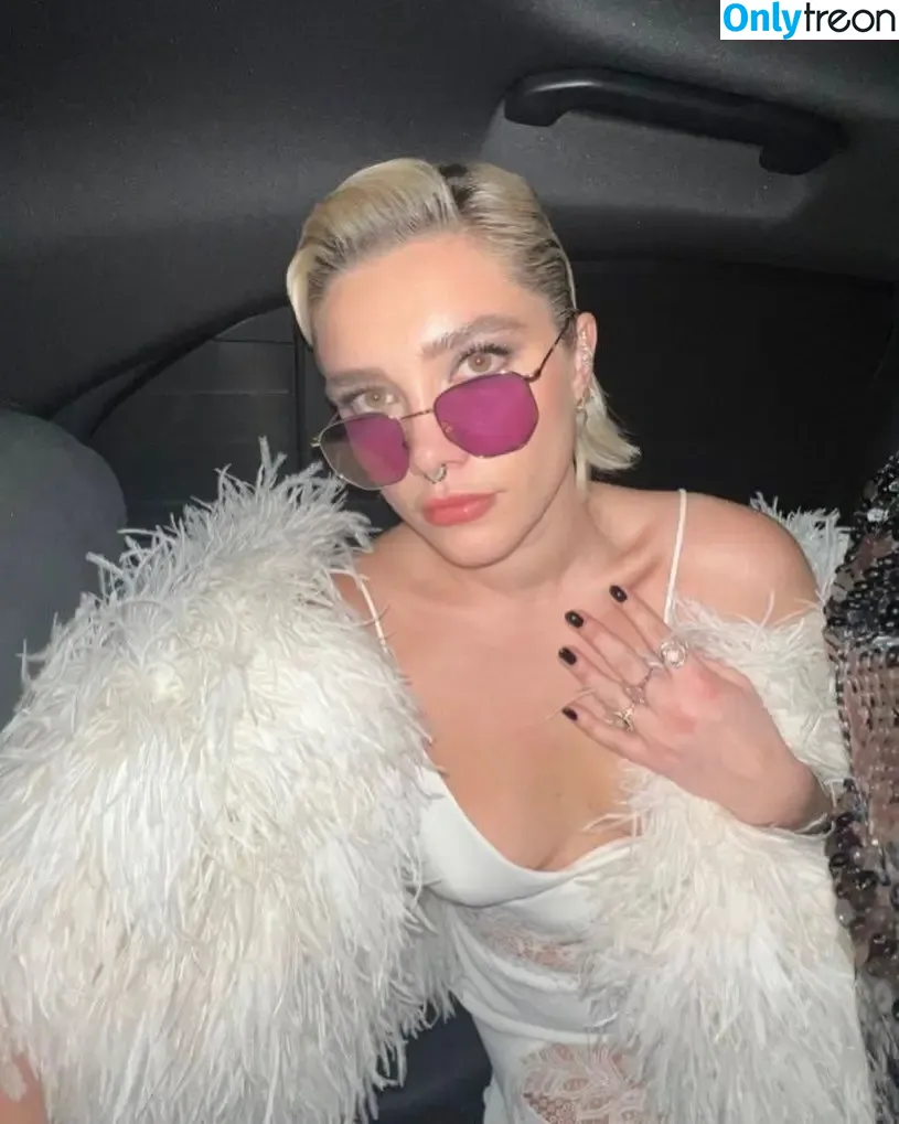 Florence Pugh nude photo #1127 (florencepugh)
