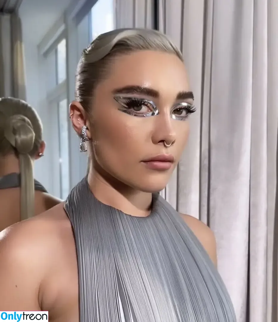 Florence Pugh nude photo #1154 (florencepugh)