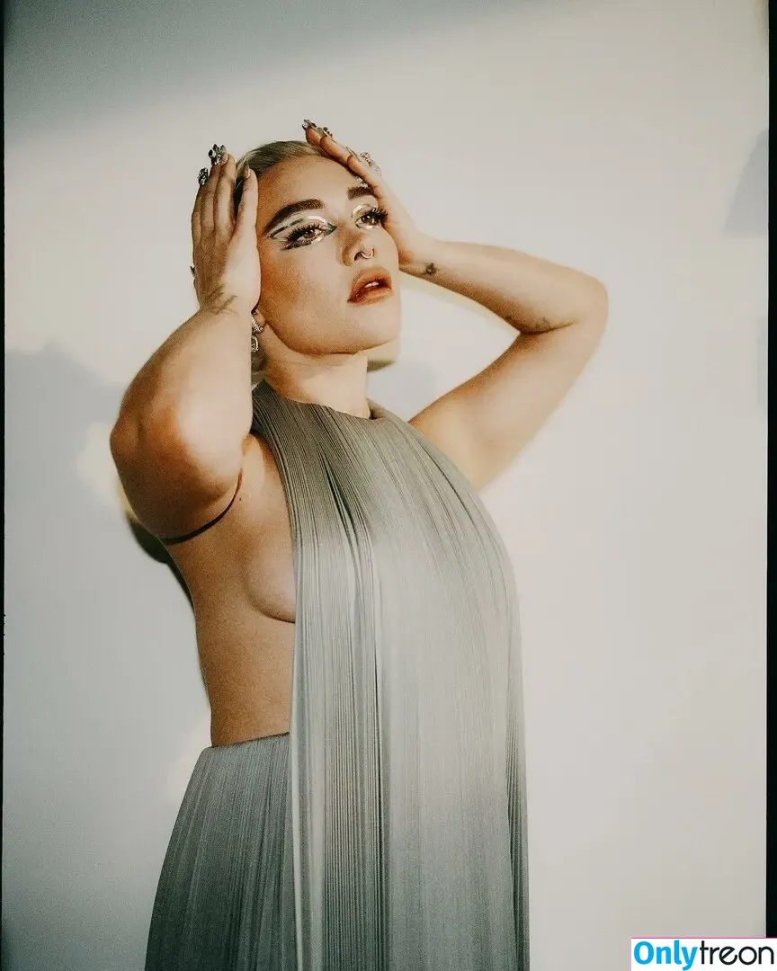 Florence Pugh nude photo #1162 (florencepugh)