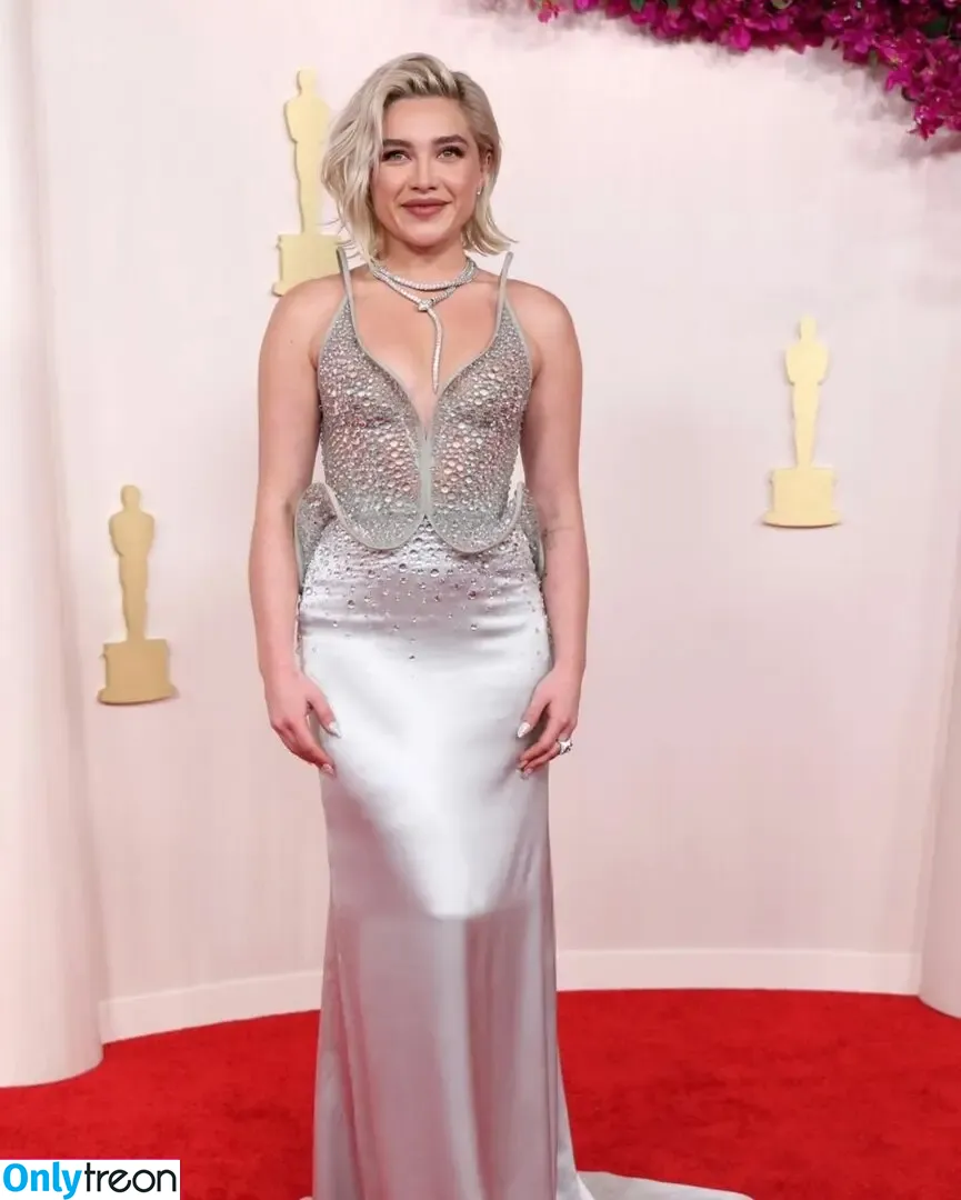 Florence Pugh nude photo #1182 (florencepugh)