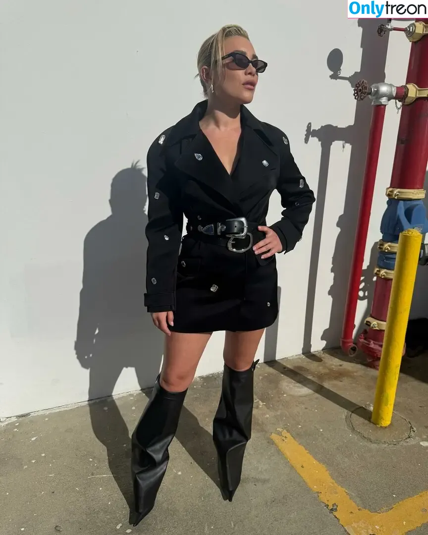 Florence Pugh nude photo #1881 (florencepugh)