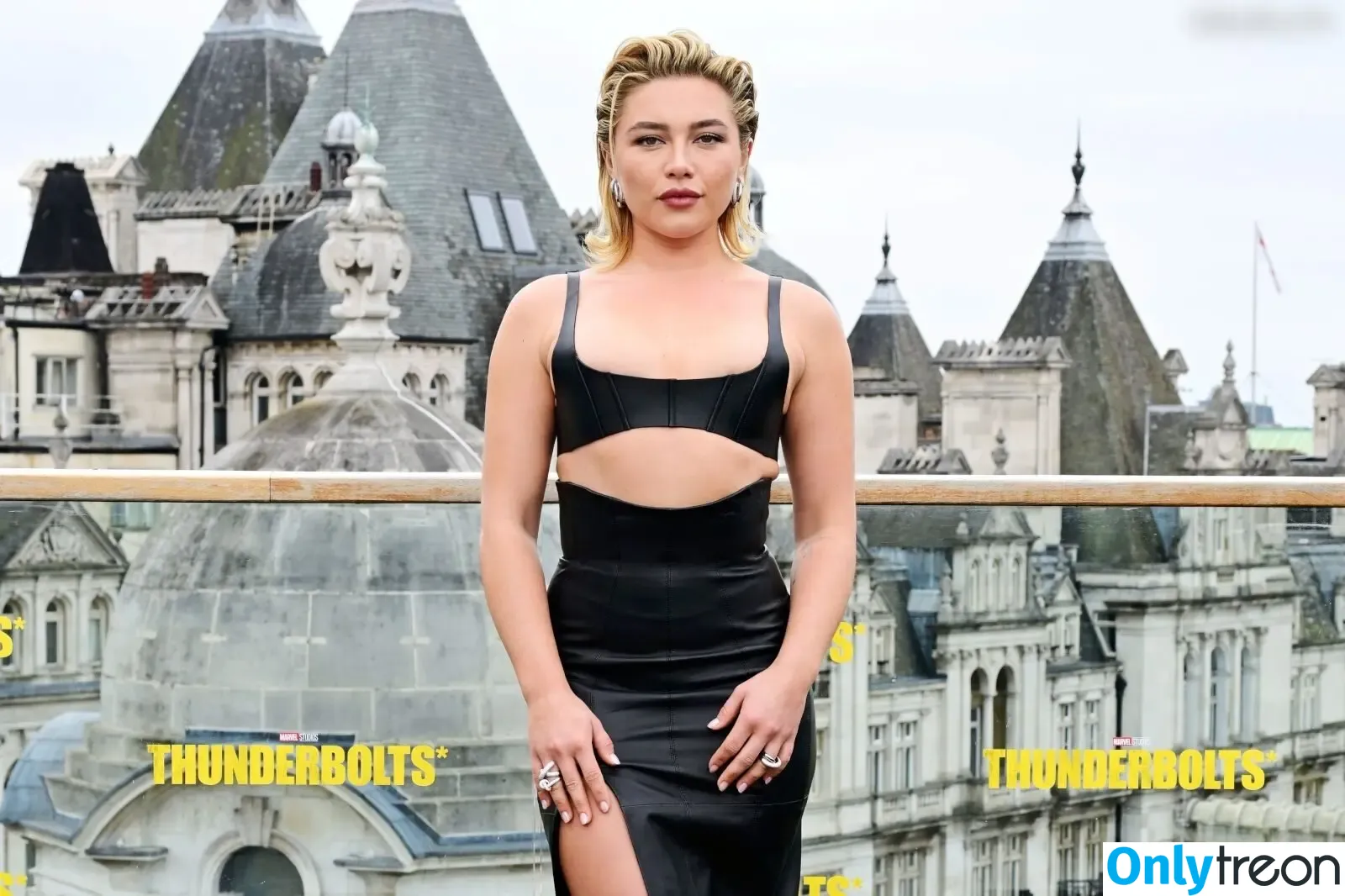 Florence Pugh nude photo #1985 (florencepugh)