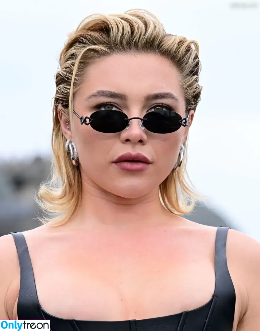 Florence Pugh nude photo #2002 (florencepugh)