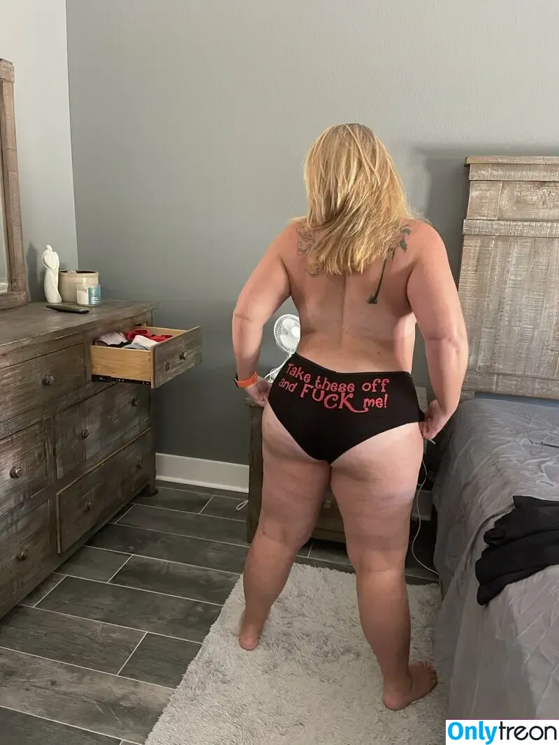 FloridaHotWife69 nude photo #0007 (FLHotWife69)